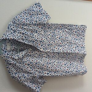 Free assembly cotton button down size small